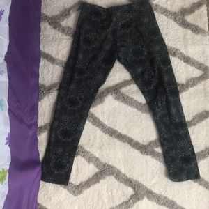 Kids black floral leggings